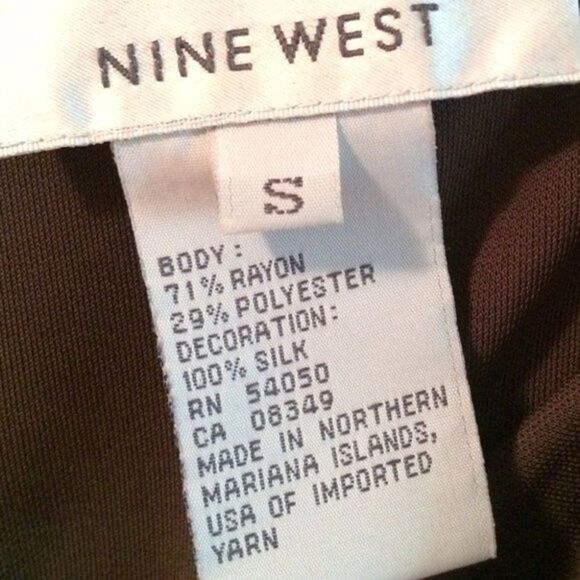 *30off3* NWOT. NINE WEST skirt. - Picture 3 of 5